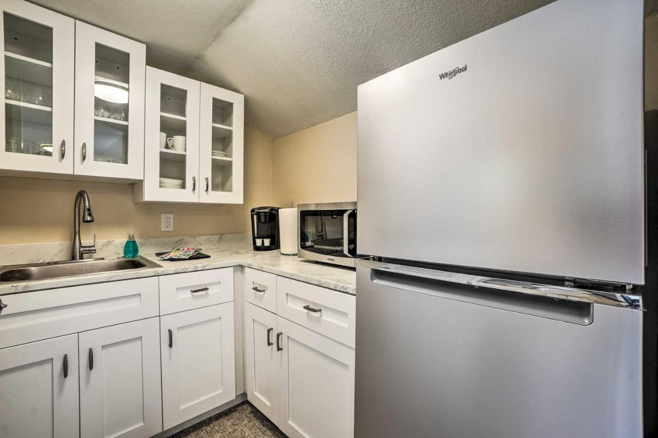 Tropical Palm Harbor Studio Walk To Gulf! Exterior photo